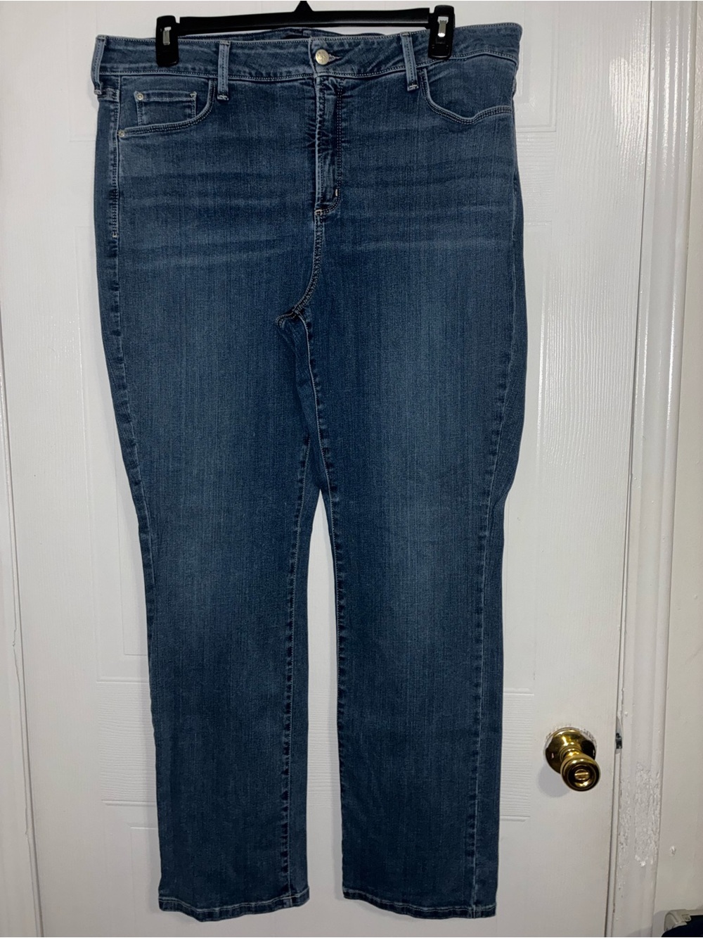 NYDJ Straight Leg Jeans in Medium Blue Wash